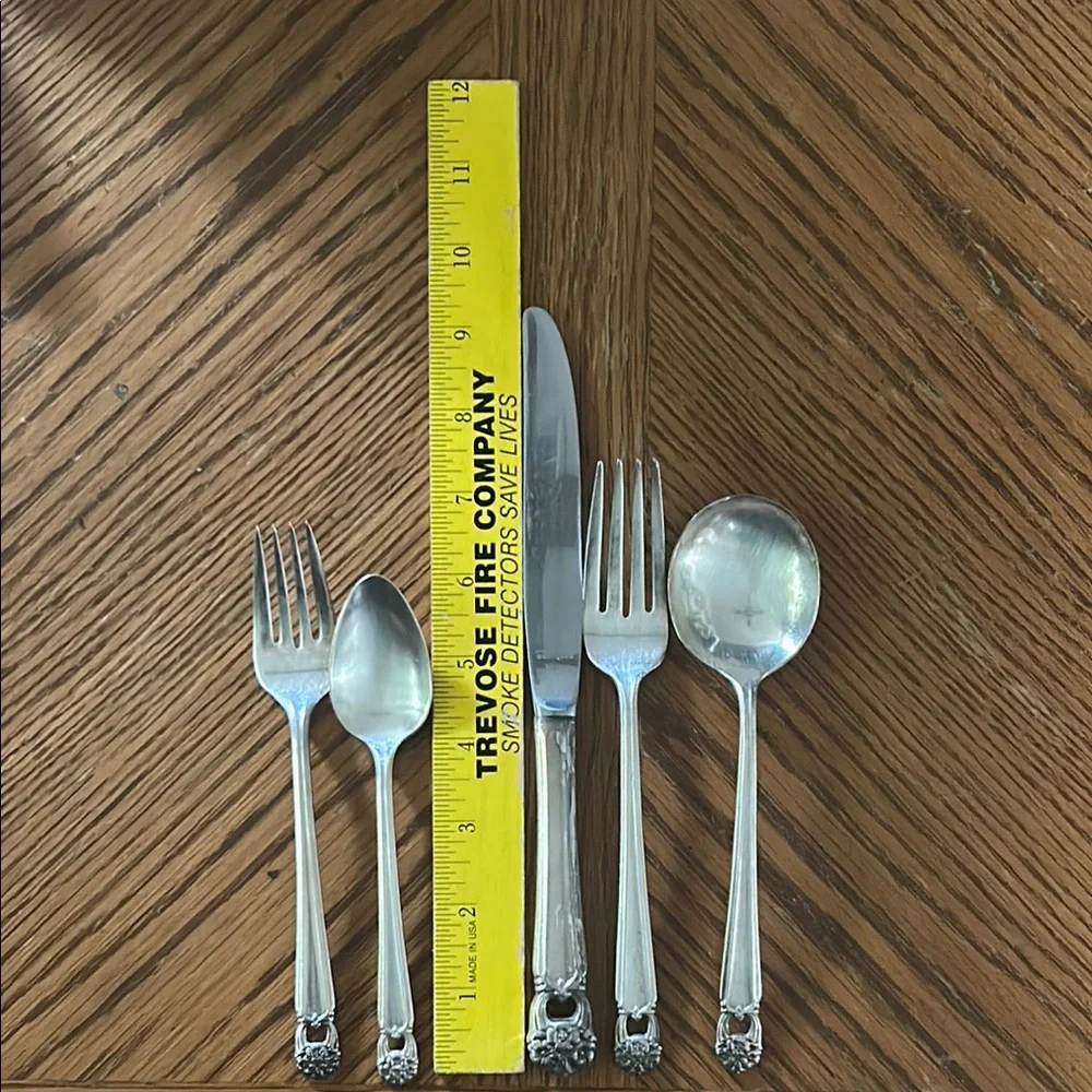 1847 Rogers Eternally Yours Silverplate Silverware